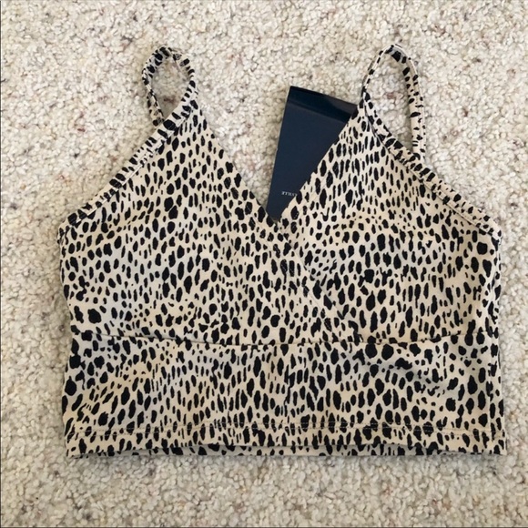 Brandy Melville Amara Tank - Picture 2 of 2